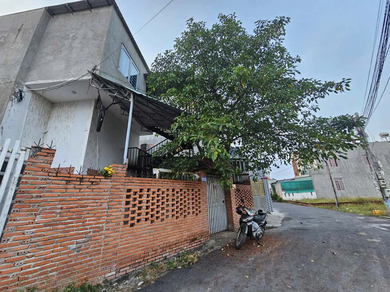 Bán nhà hẻm 220/40 Trần Hưng Đạo Huyện Long Đất, BRVT – 4 phòng ngủ, giá 2.9 tỷ