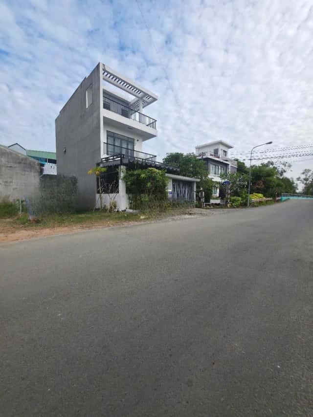Bán đất Thửa 2027 - tờ 5, Đường Nguyễn Văn Luộng Thành phố Thuận An, Bình Dương – giá 4.3 tỷ
