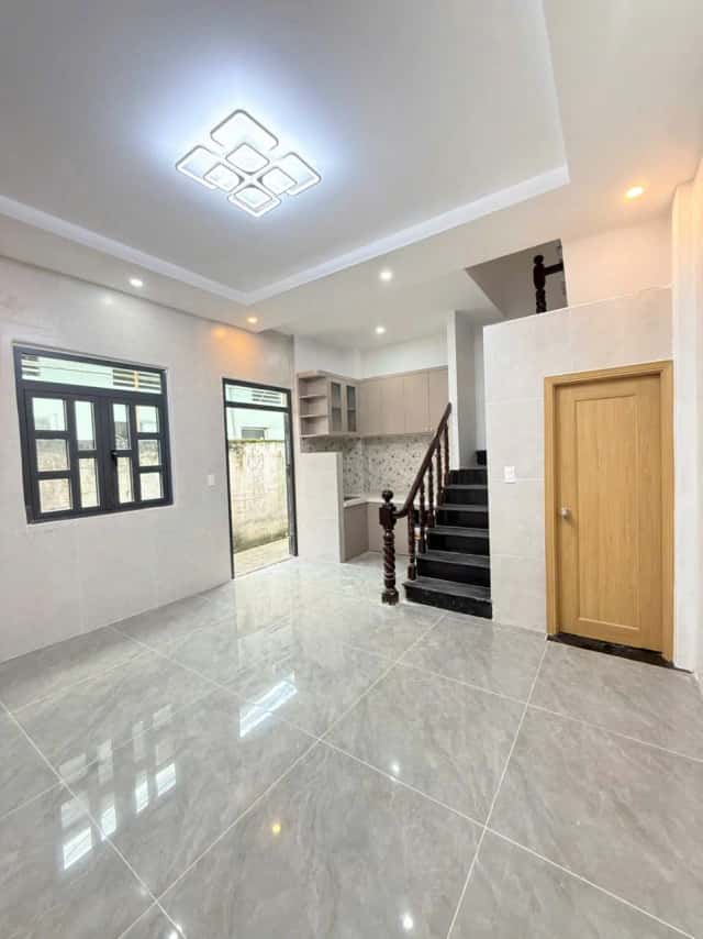 Bán nhà hẻm 141/1 đường HT06 Quận 12, TP.HCM – 2 phòng ngủ, giá 2.8 tỷ