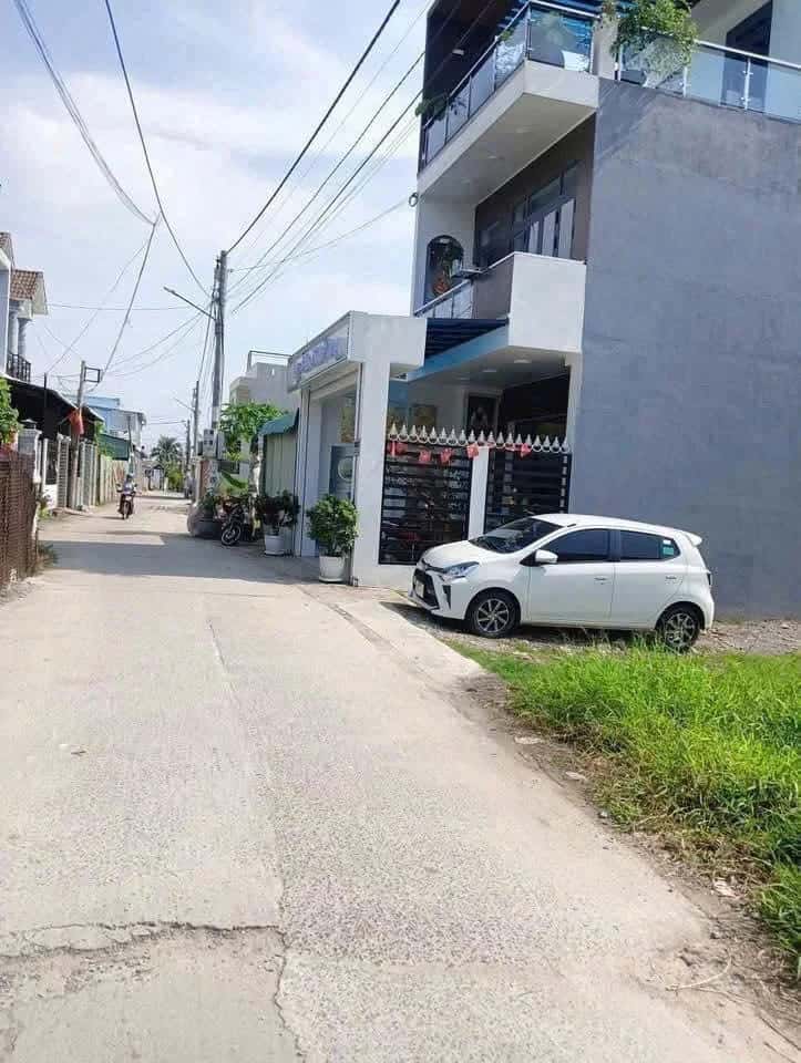 Bán đất hẻm 7 đường Nguyễn Hữu Cảnh, khu phố Hưng Phước Thành phố Thuận An, Bình Dương – giá 2.9 tỷ — Hình 3 Bán đất hẻm 7 đường Nguyễn Hữu Cảnh, khu phố Hưng Phước Thành phố Thuận An, Bình Dương – giá 2.9 tỷ — Hình 3