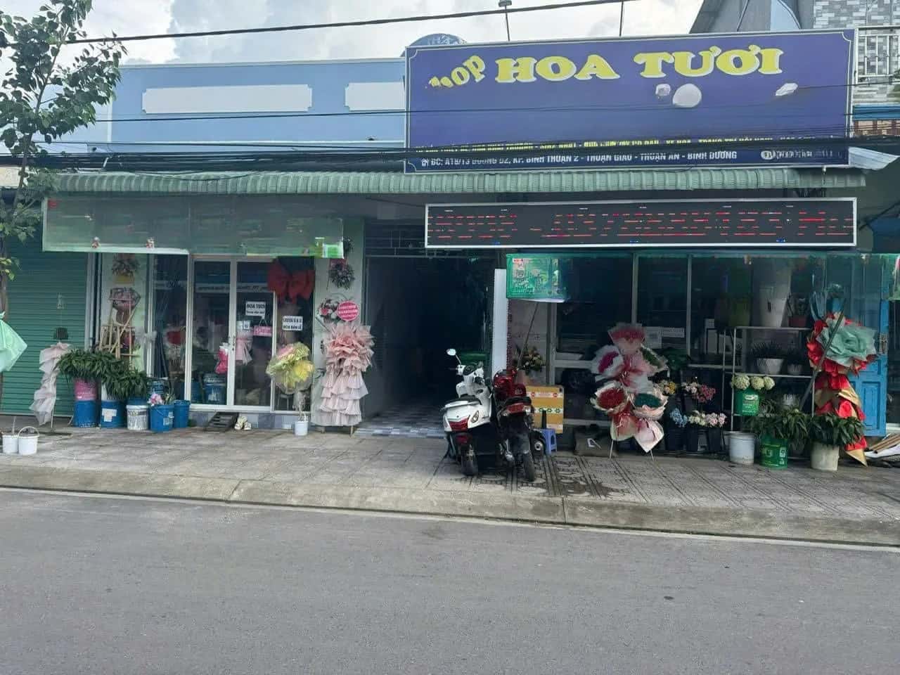 Bán nhà mặt tiền đường D2, khu phố Bình Thuận 2 Thành phố Thuận An, Bình Dương – 20 phòng ngủ, giá 13.8 tỷ