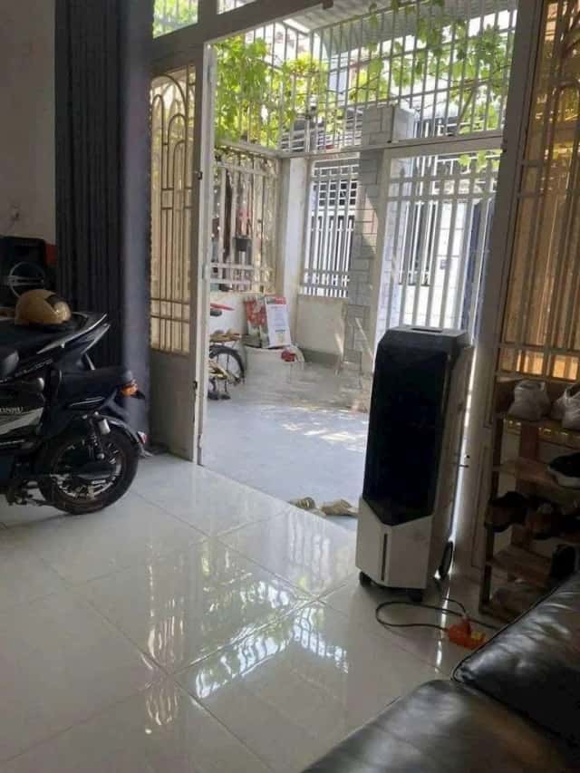 Bán nhà hẻm Thửa 702 - tờ 48 Đường Lê Hồng Phong Thành phố Thủ Dầu Một, Bình Dương – 2 phòng ngủ, giá 2.9 tỷ
