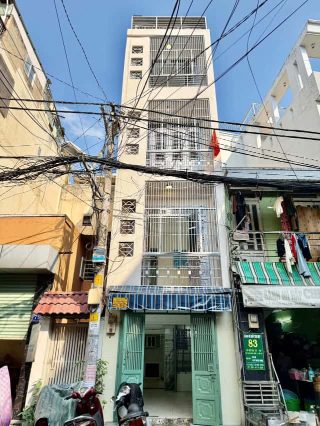 Bán nhà mặt tiền Cô Giang Quận Phú Nhuận, TP.HCM – 8 phòng ngủ, giá 9.9 tỷ