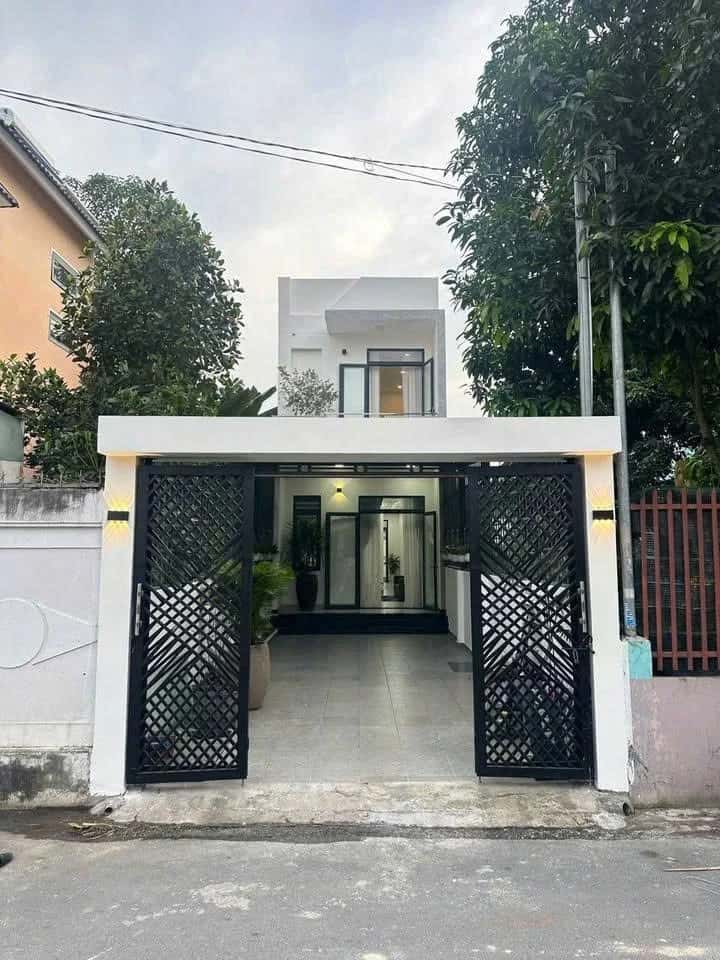Bán nhà mặt tiền Thửa 2826 - tờ 08-11 đường DX60 Thành phố Thủ Dầu Một, Bình Dương – 3 phòng ngủ, giá 4 tỷ