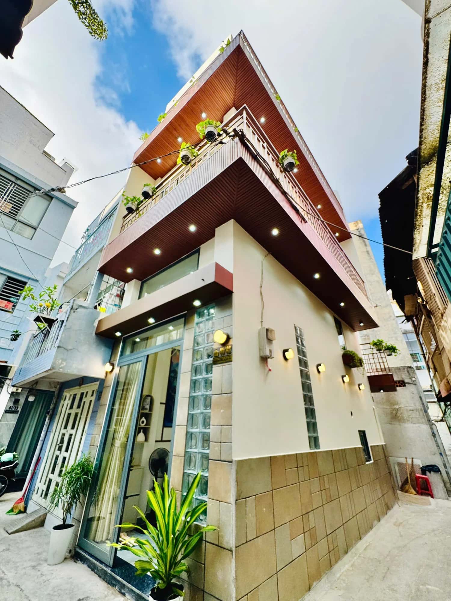 Bán nhà hẻm 41/42 Phùng Văn Cung Quận Phú Nhuận, TP.HCM – 4 phòng ngủ, giá 6.7 tỷ