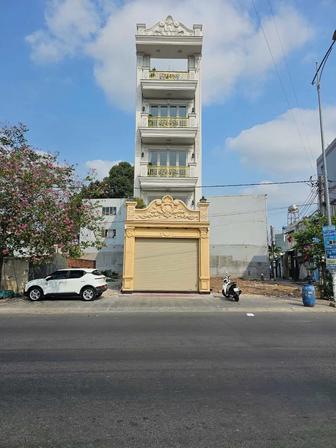 Bán nhà mặt tiền Thửa 8504 - Tờ 5 Đường Hai Bà Trưng Thành phố Dĩ An, Bình Dương – 4 phòng ngủ, giá 12.8 tỷ