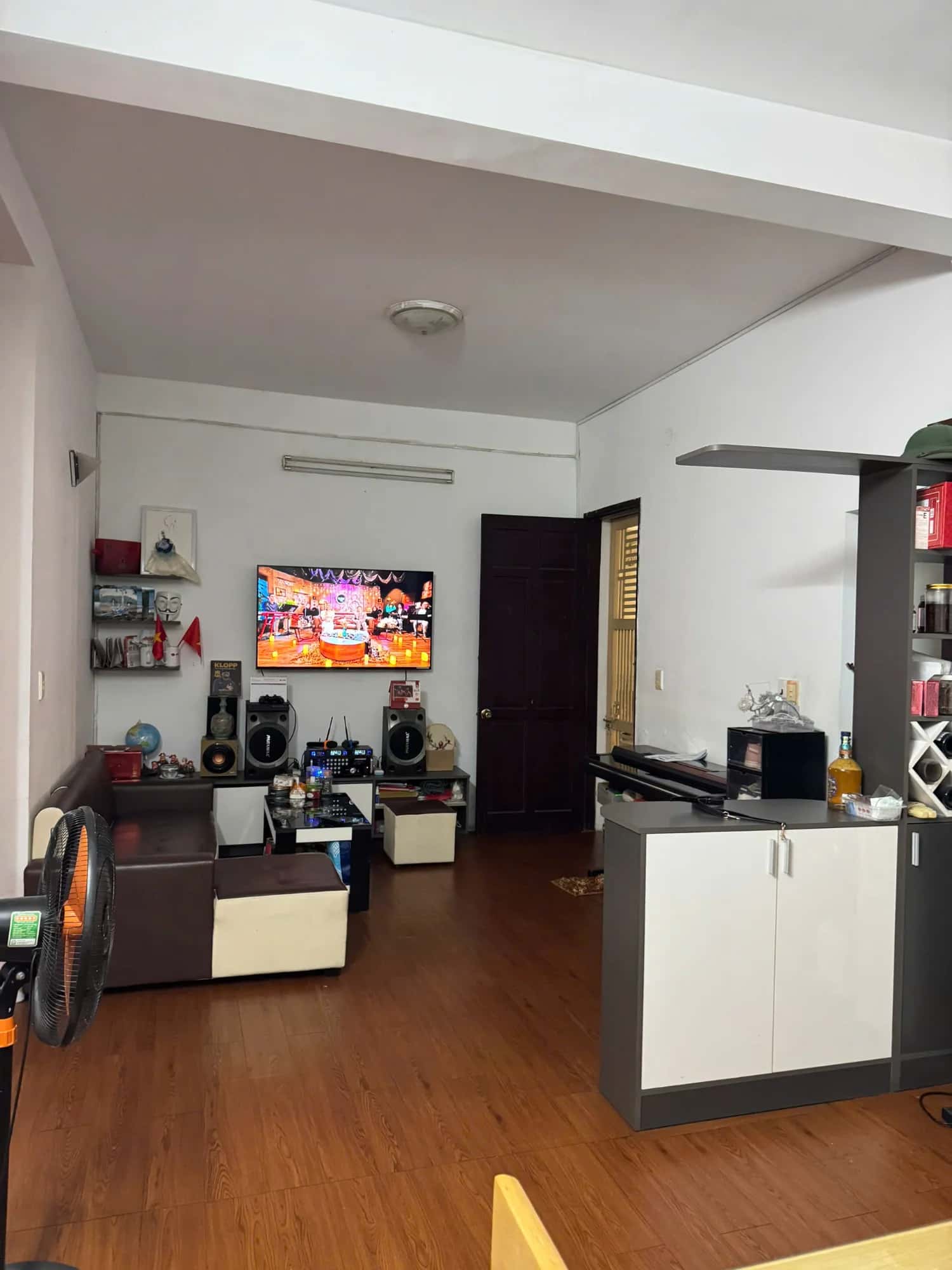 Bán căn hộ chung cư Căn hộ 203B, Tầng 3, Nhà N01, chung cư K26, số 33 Đường Dương Quảng Hàm Quận Gò Vấp, TP.HCM – 2 phòng ngủ, giá 2.9 tỷ