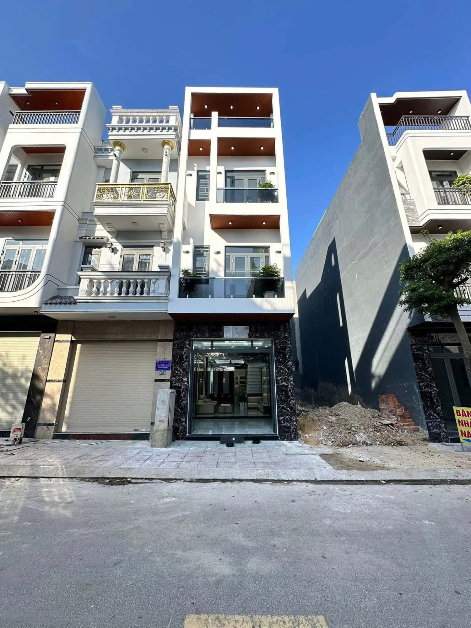 Bán nhà mặt tiền đường D3, Khu nhà ở thương mại Phú Hồng Đạt Thành phố Thuận An, Bình Dương – 3 phòng ngủ, giá 4.8 tỷ