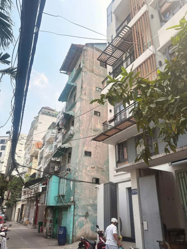 Bán nhà hẻm 42/21B Đường Ung Văn Khiêm Quận Bình Thạnh, TP.HCM – 25 phòng ngủ, giá 11.8 tỷ