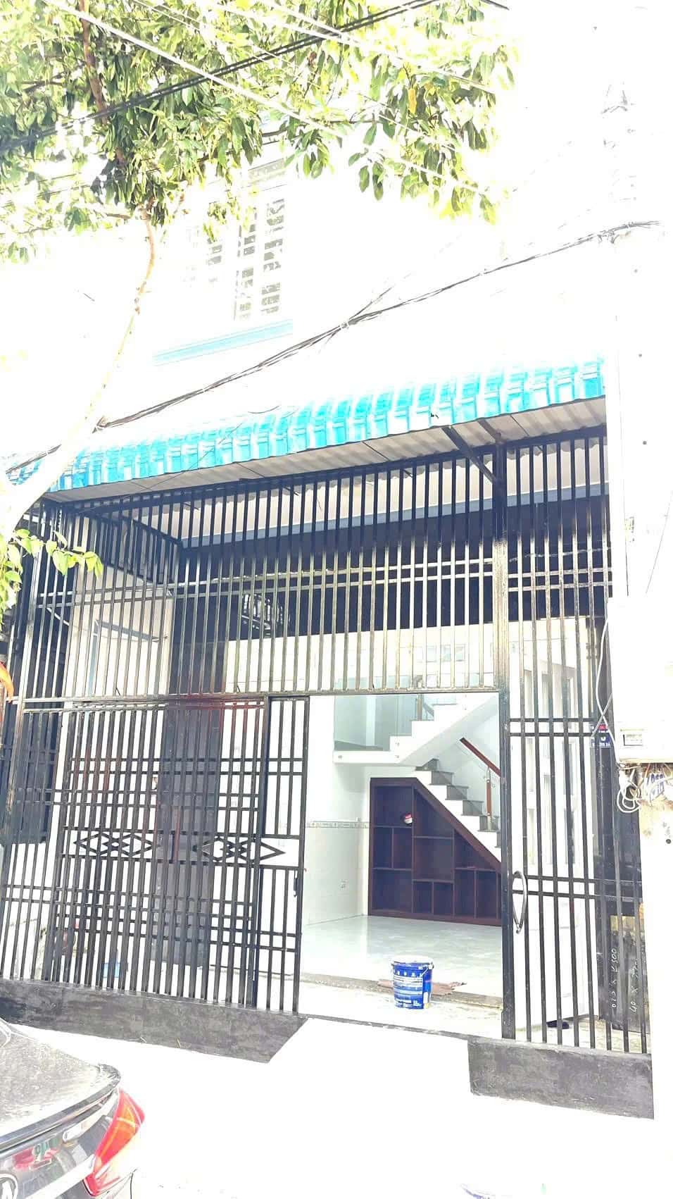Bán nhà mặt tiền đường D13, KDC Bình Đáng Thành phố Thuận An, Bình Dương – 3 phòng ngủ, giá 3.9 tỷ