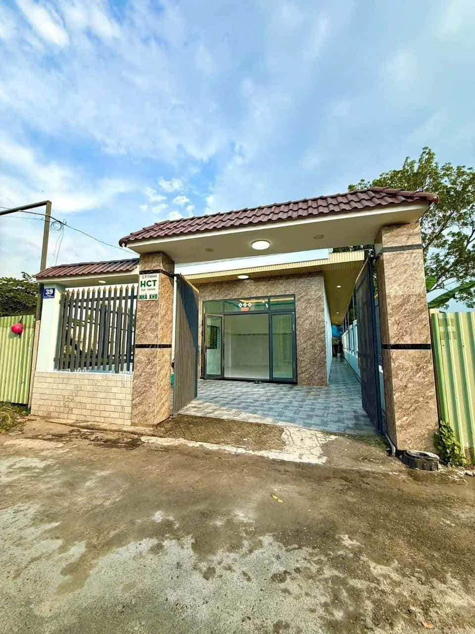 Bán nhà mặt tiền đường ĐX 143 Thành phố Thủ Dầu Một, Bình Dương – 3 phòng ngủ, giá 3.3 tỷ
