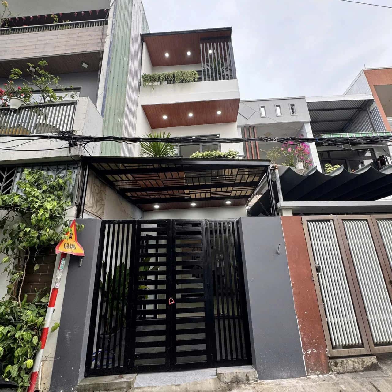 Bán nhà mặt tiền Bình An 7 Quận Hải Châu, TP. Đà Nẵng – 7 phòng ngủ, giá 10.8 tỷ