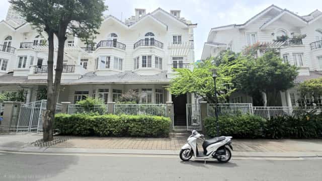 Bán nhà mặt tiền Đường  Đ7 Khu Biệt Thự Sài Gòn Pearl - Số 92 Đường Nguyễn Hữu Cảnh Quận Bình Thạnh, TP.HCM – 3 phòng ngủ, giá 300 tỷ