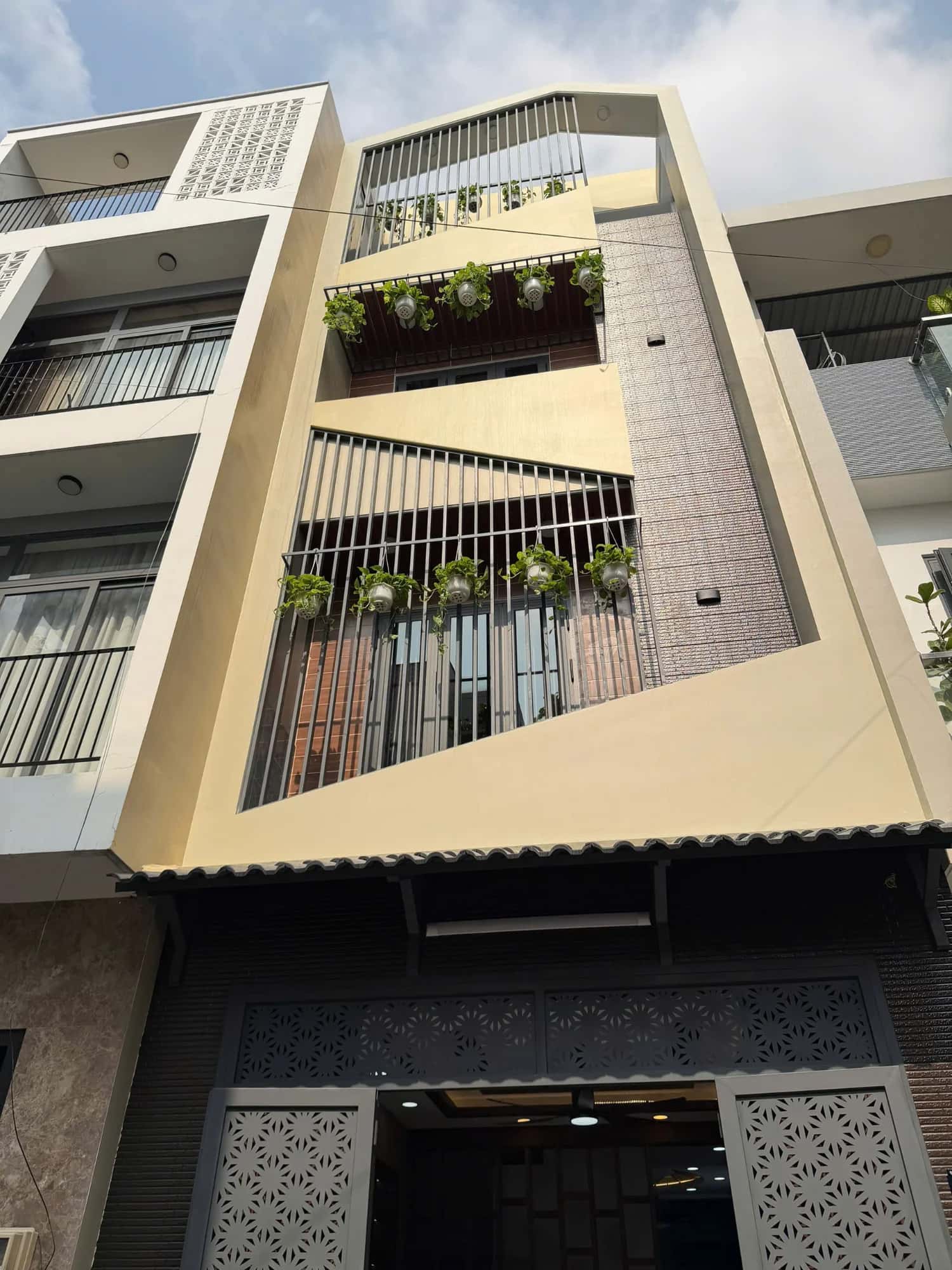 Bán nhà hẻm đường số 3 Quận Bình Tân, TP.HCM – 6 phòng ngủ, giá 6.9 tỷ