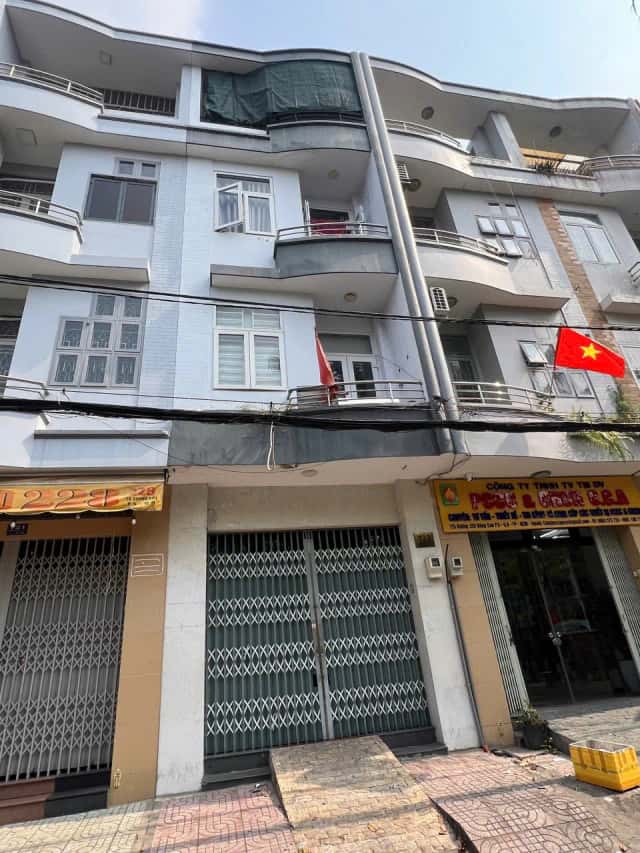 Bán nhà mặt tiền đường số 320 Bông Sao Quận 8, TP.HCM – 5 phòng ngủ, giá 11.6 tỷ