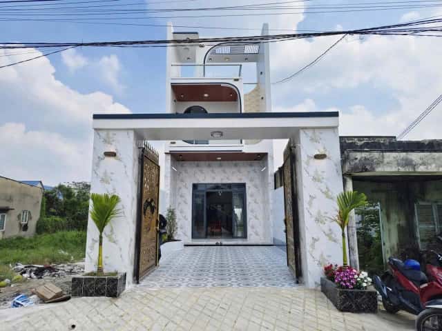 Bán nhà mặt tiền Trần Đại Nghĩa Huyện Bình Chánh, TP.HCM – 3 phòng ngủ, giá 900 triệu