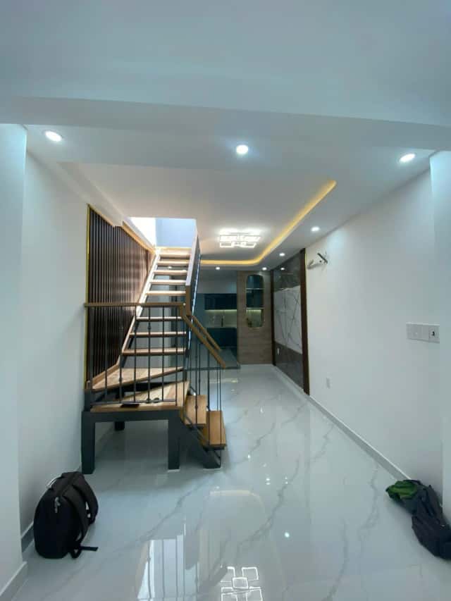 Bán nhà hẻm Nguyễn Văn Cừ  Quận 5, TP.HCM – 2 phòng ngủ, giá 7.9 tỷ