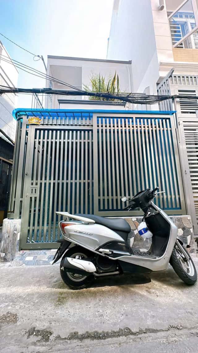 Bán nhà hẻm Khánh Hội Quận 4, TP.HCM – 2 phòng ngủ, giá 4.6 tỷ