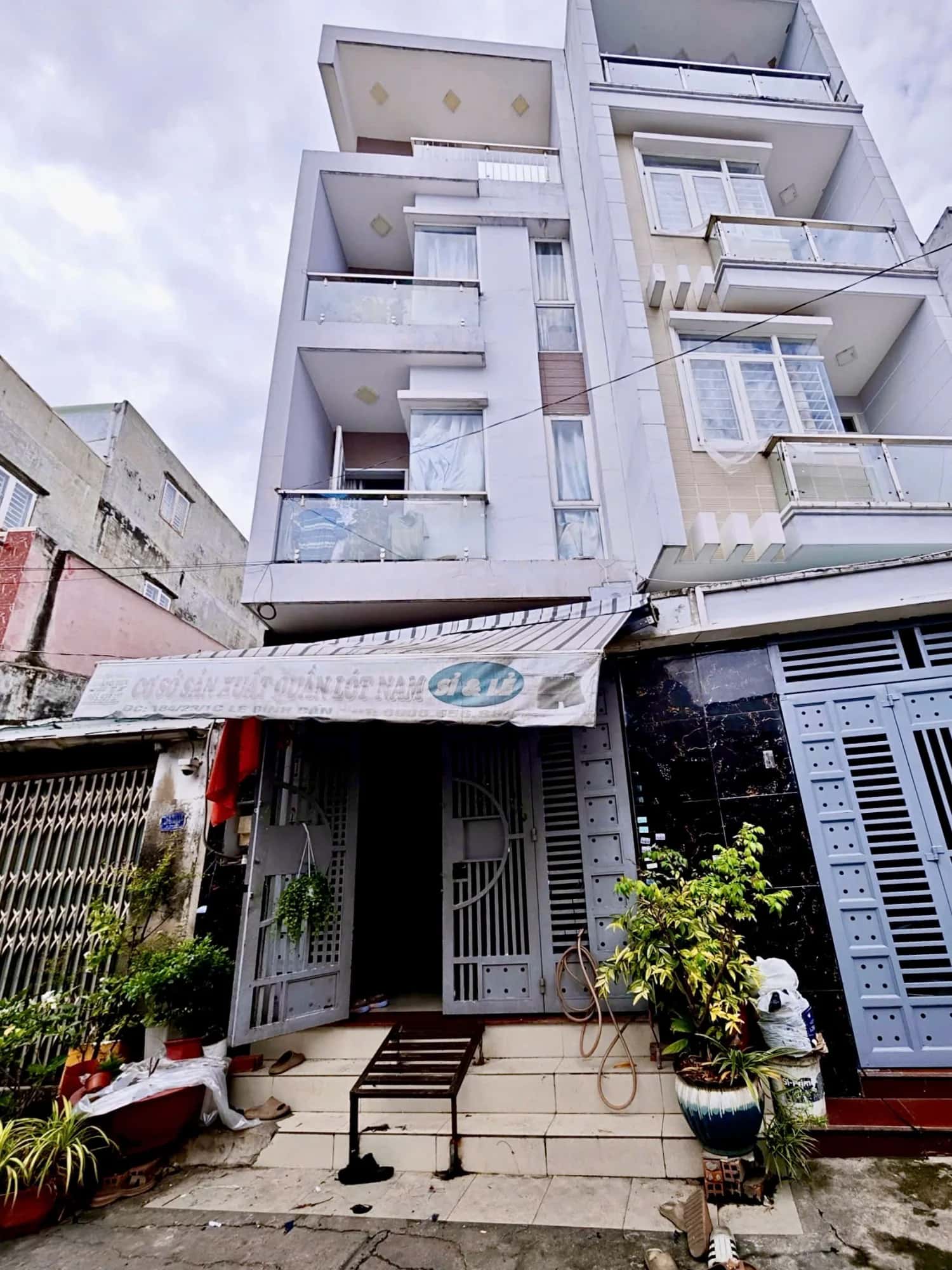 Bán nhà hẻm Lê Đình Cẩn Quận Bình Tân, TP.HCM – 4 phòng ngủ, giá 6 tỷ