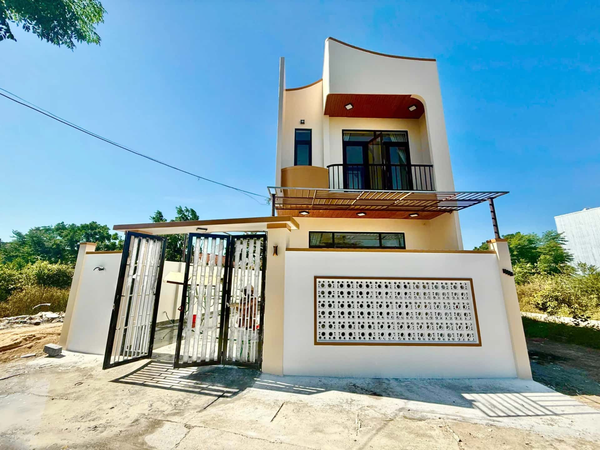 Bán nhà hẻm Tổ dân phố Tân Hạnh Huyện Hòa Vang, TP. Đà Nẵng – 3 phòng ngủ, giá 4.2 tỷ