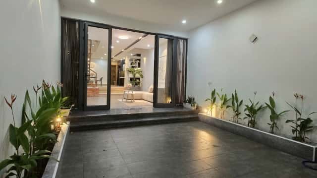 Bán nhà mặt tiền Đường Ngô Thế Vinh Quận Hải Châu, TP. Đà Nẵng – 4 phòng ngủ, giá 10.9 tỷ