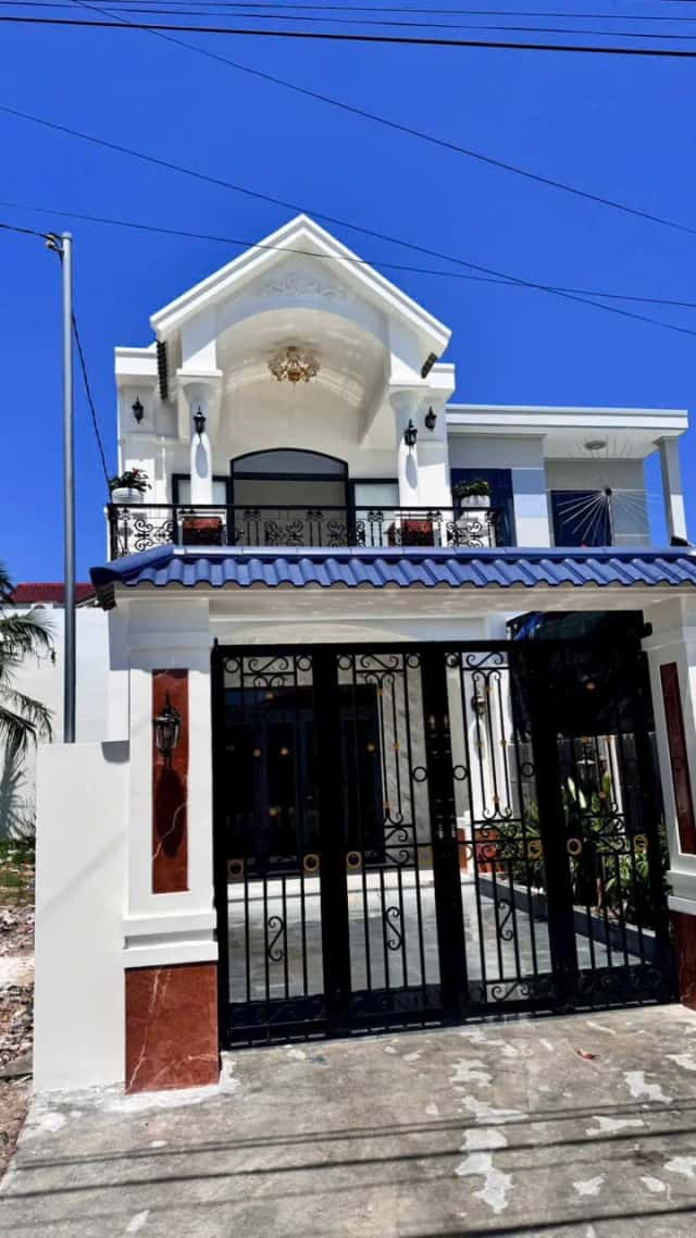 Bán nhà mặt tiền đường Hương Lộ 45, thôn 4 Huyện Diên Khánh, Khánh Hòa – 3 phòng ngủ, giá 3.3 tỷ