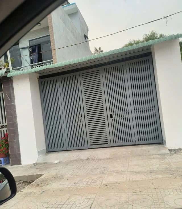 Bán nhà mặt tiền Nguyễn Văn Tiết Thành phố Thuận An, Bình Dương – 2 phòng ngủ, giá 5.9 tỷ Bán nhà mặt tiền Nguyễn Văn Tiết Thành phố Thuận An, Bình Dương – 2 phòng ngủ, giá 5.9 tỷ