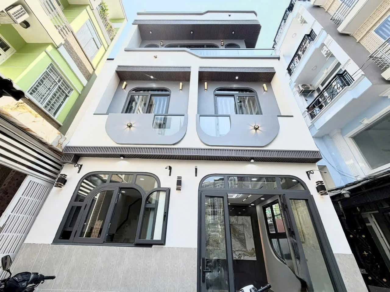 Bán nhà mặt tiền đường số 11 Quận 4, TP.HCM – 3 phòng ngủ, giá 9.3 tỷ