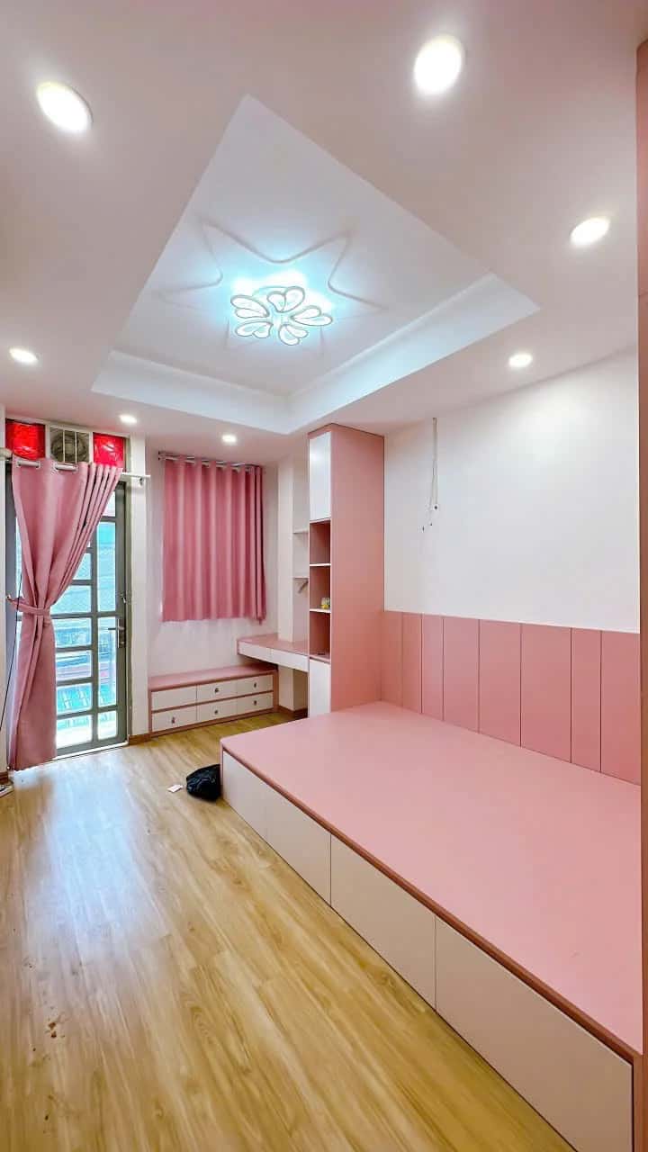 Bán nhà mặt tiền đường số 6 Quận 4, TP.HCM – 3 phòng ngủ, giá 7.5 tỷ
