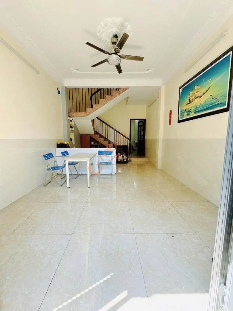 Bán nhà hẻm Đường Lạc Long Quân Quận Tân Bình, Hồ Chí Minh – 2 phòng ngủ, giá 9 tỷ