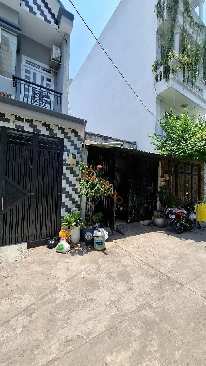 Bán nhà hẻm 109/29 đường Huỳnh Thị Hai Quận 12, TP.HCM – 1 phòng ngủ, giá 4.7 tỷ Bán nhà hẻm 109/29 đường Huỳnh Thị Hai Quận 12, TP.HCM – 1 phòng ngủ, giá 4.7 tỷ