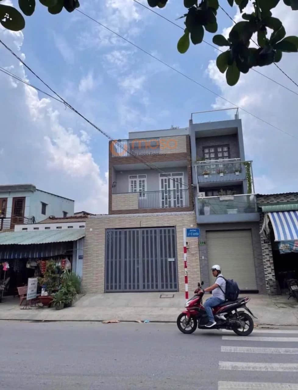 Bán nhà mặt tiền Lý Tế Xuyên, KP1 Thành phố Thủ Đức, TP.HCM – 4 phòng ngủ, giá 11.8 tỷ Bán nhà mặt tiền Lý Tế Xuyên, KP1 Thành phố Thủ Đức, TP.HCM – 4 phòng ngủ, giá 11.8 tỷ