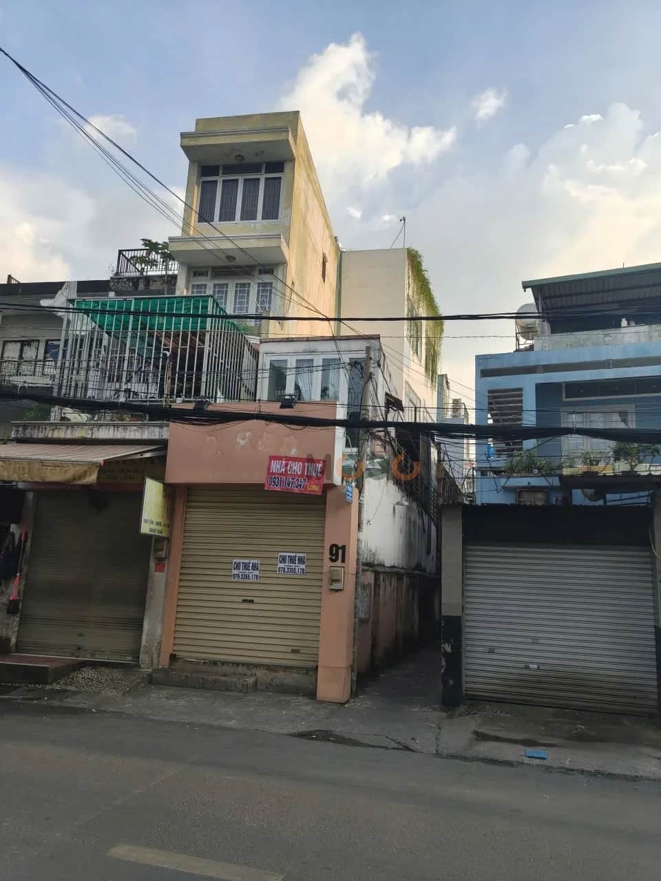 Bán nhà mặt tiền Đường Nguyên Hồng Quận Gò Vấp, TP.HCM – 2 phòng ngủ, giá 6.5 tỷ Bán nhà mặt tiền Đường Nguyên Hồng Quận Gò Vấp, TP.HCM – 2 phòng ngủ, giá 6.5 tỷ