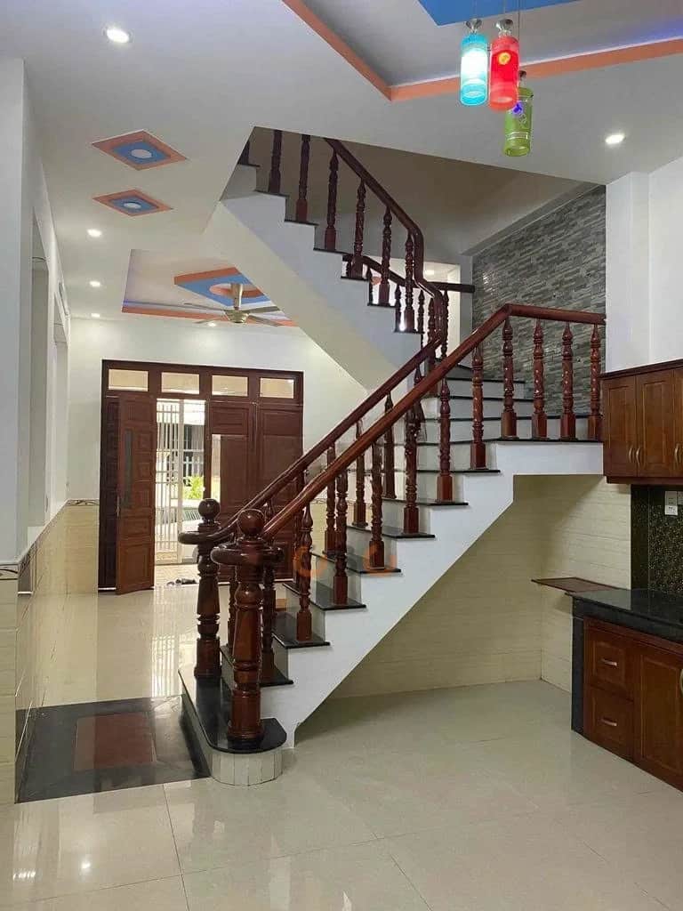Bán nhà hẻm Thửa đất số 2067 - tờ bản số 4 Đường Lê Văn Mầm, Khu Phố Đông Thành Thành phố Dĩ An, Bình Dương – 3 phòng ngủ, giá 4.3 tỷ Bán nhà hẻm Thửa đất số 2067 - tờ bản số 4 Đường Lê Văn Mầm, Khu Phố Đông Thành Thành phố Dĩ An, Bình Dương – 3 phòng ngủ, giá 4.3 tỷ