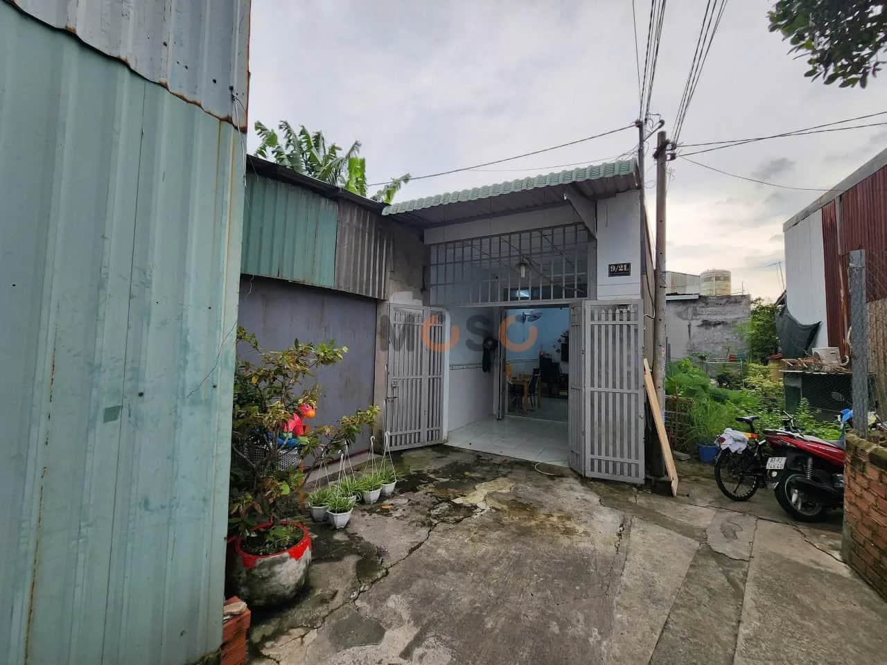 Bán nhà hẻm 9/2B Ấp 1 Đường Dương Công Khi Huyện Hóc Môn, TP.HCM – 2 phòng ngủ, giá 1.6 tỷ