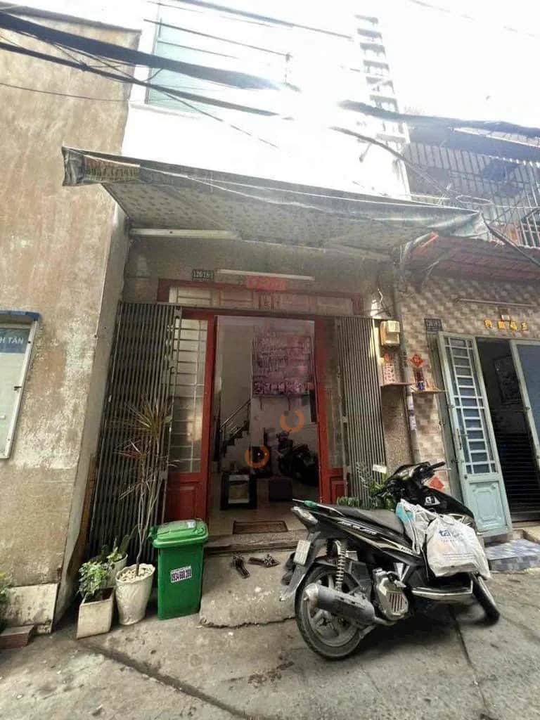 Bán nhà hẻm 126/18/1 KP10 Quận Bình Tân, TP.HCM – 2 phòng ngủ, giá 3.5 tỷ