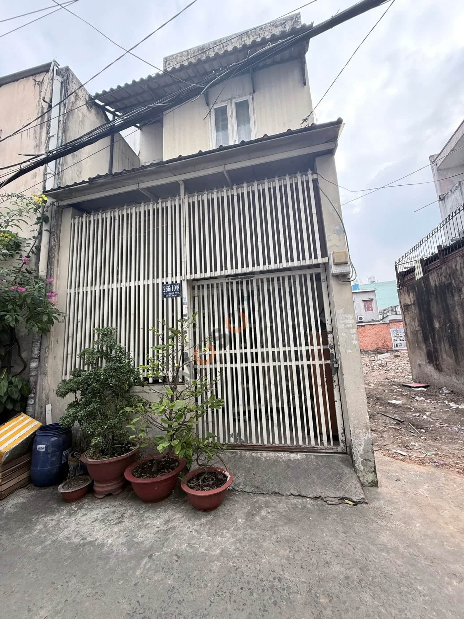 Bán nhà hẻm 266/10/8 Đường Lê Trọng Tấn Quận Tân Phú, TP.HCM – 3 phòng ngủ, giá 5.8 tỷ Bán nhà hẻm 266/10/8 Đường Lê Trọng Tấn Quận Tân Phú, TP.HCM – 3 phòng ngủ, giá 5.8 tỷ