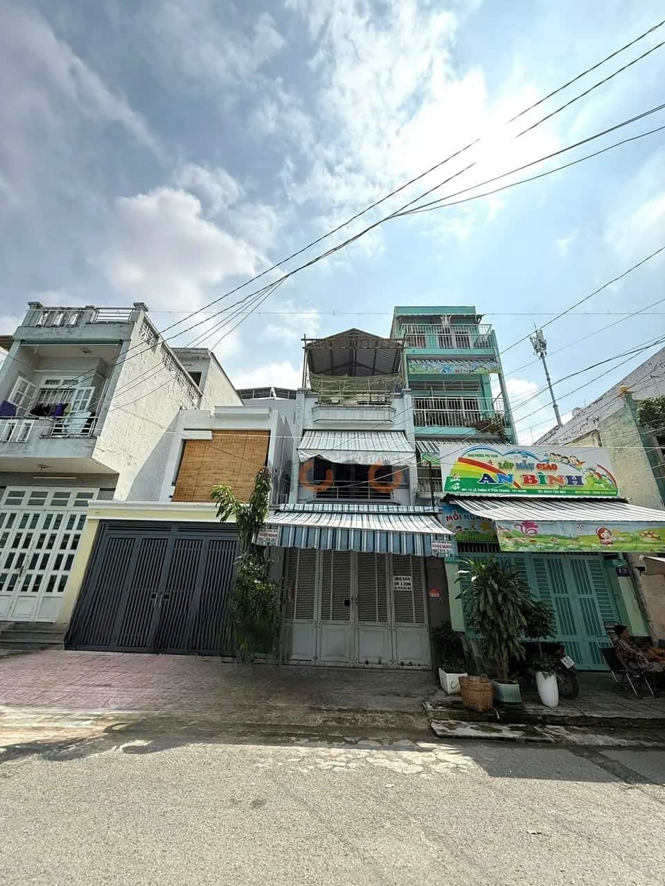 Main image