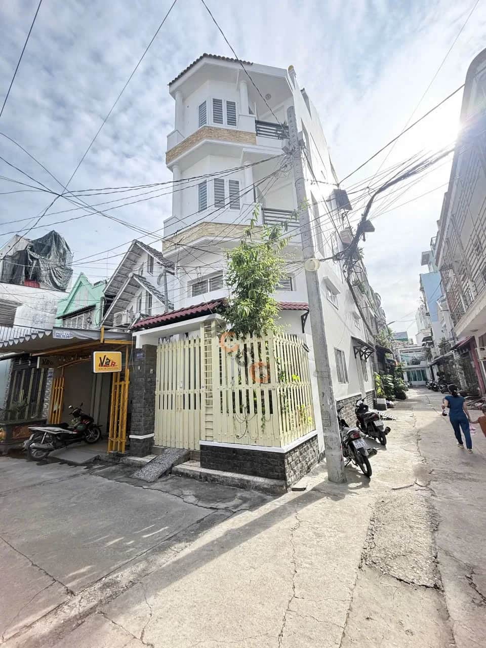 Bán nhà hẻm 88/24/10 Phan Sào Nam Quận Tân Bình, TP.HCM – 6 phòng ngủ, giá 10.5 tỷ