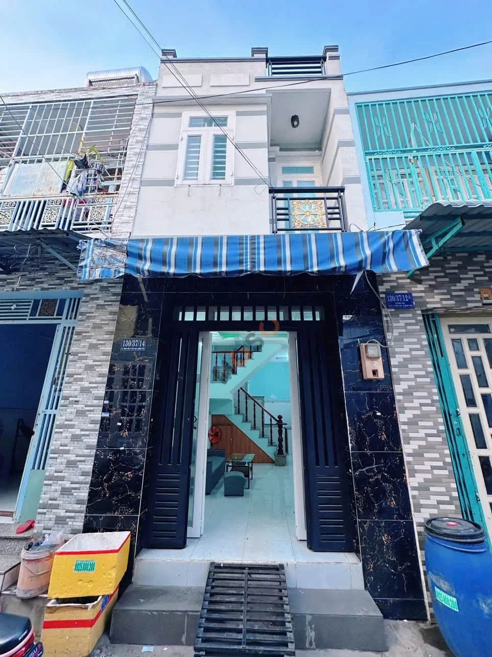 Bán nhà hẻm 130/37/14 Lê Đình Cẩn Quận Bình Tân, TP.HCM – 2 phòng ngủ, giá 3.3 tỷ Bán nhà hẻm 130/37/14 Lê Đình Cẩn Quận Bình Tân, TP.HCM – 2 phòng ngủ, giá 3.3 tỷ