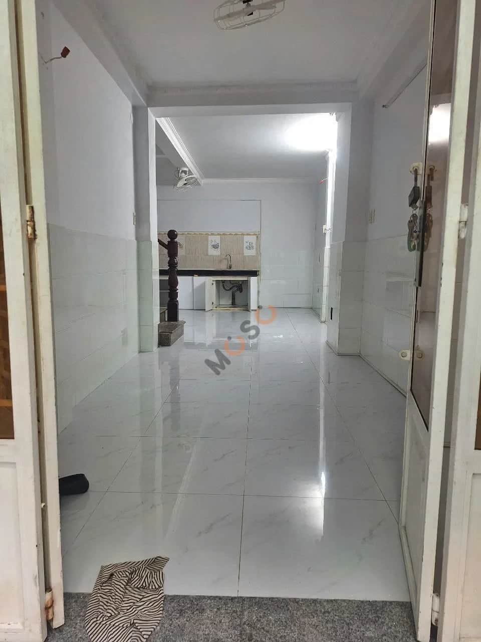 Bán nhà hẻm 737/82/5 Lạc Long Quân Quận Tân Bình, TP.HCM – 2 phòng ngủ, giá 4 tỷ