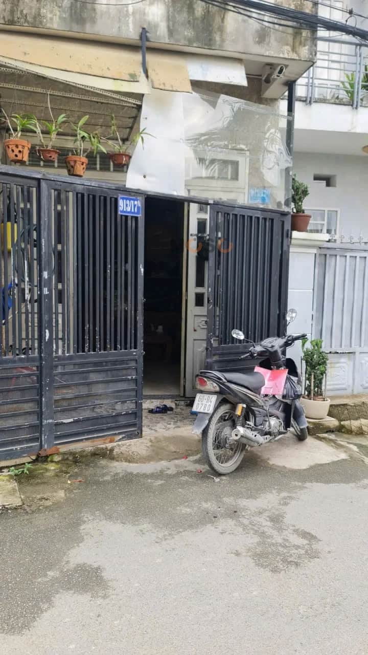 Bán nhà hẻm 913/17A Đường Hà Huy Giáp Quận 12, TP.HCM – 2 phòng ngủ, giá 4.2 tỷ Bán nhà hẻm 913/17A Đường Hà Huy Giáp Quận 12, TP.HCM – 2 phòng ngủ, giá 4.2 tỷ