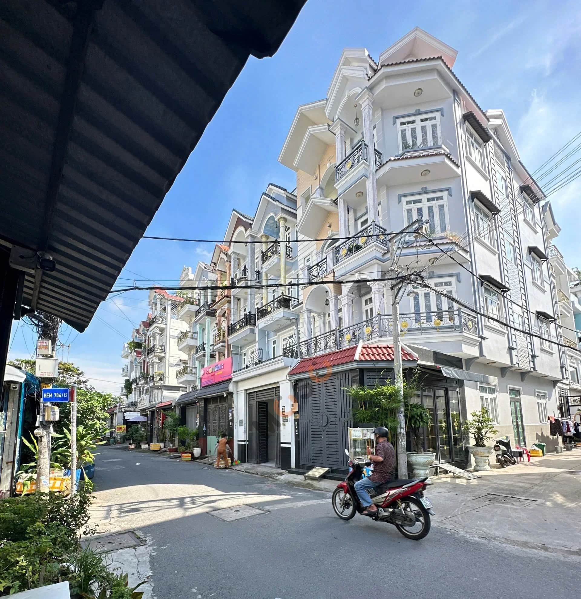 Bán nhà hẻm 704/46 Hương Lộ 2 Quận Bình Tân, TP.HCM – 5 phòng ngủ, giá 7.6 tỷ