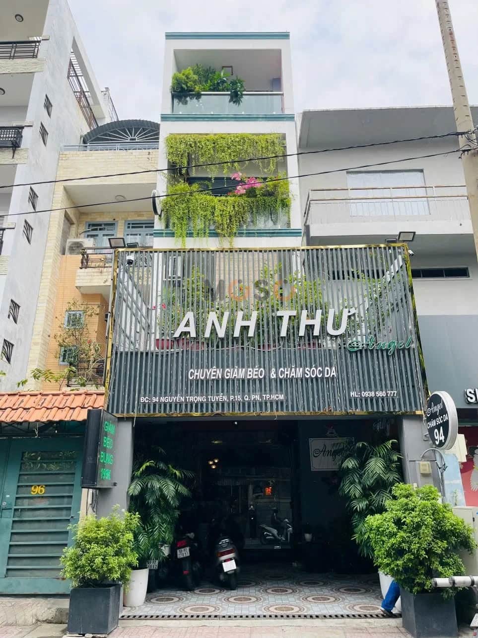 Bán nhà mặt tiền Nguyễn Trọng Tuyển Quận Phú Nhuận, TP.HCM – 6 phòng ngủ, giá 21 tỷ Bán nhà mặt tiền Nguyễn Trọng Tuyển Quận Phú Nhuận, TP.HCM – 6 phòng ngủ, giá 21 tỷ