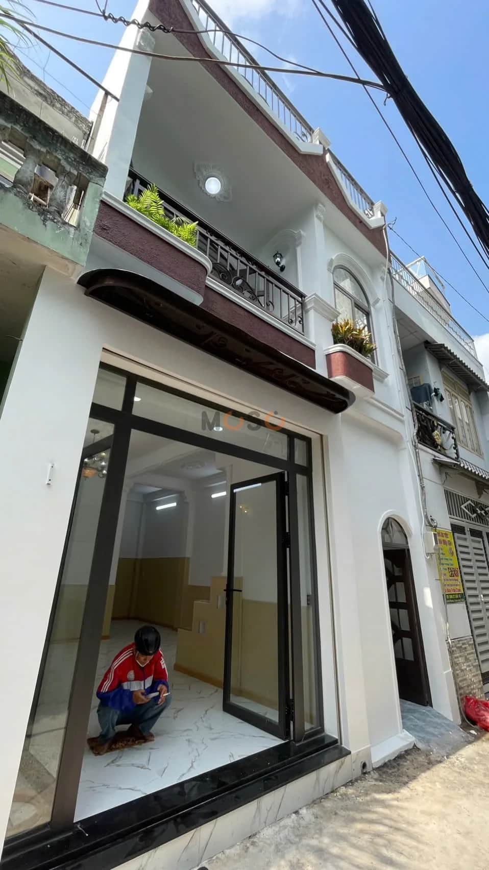 Main image