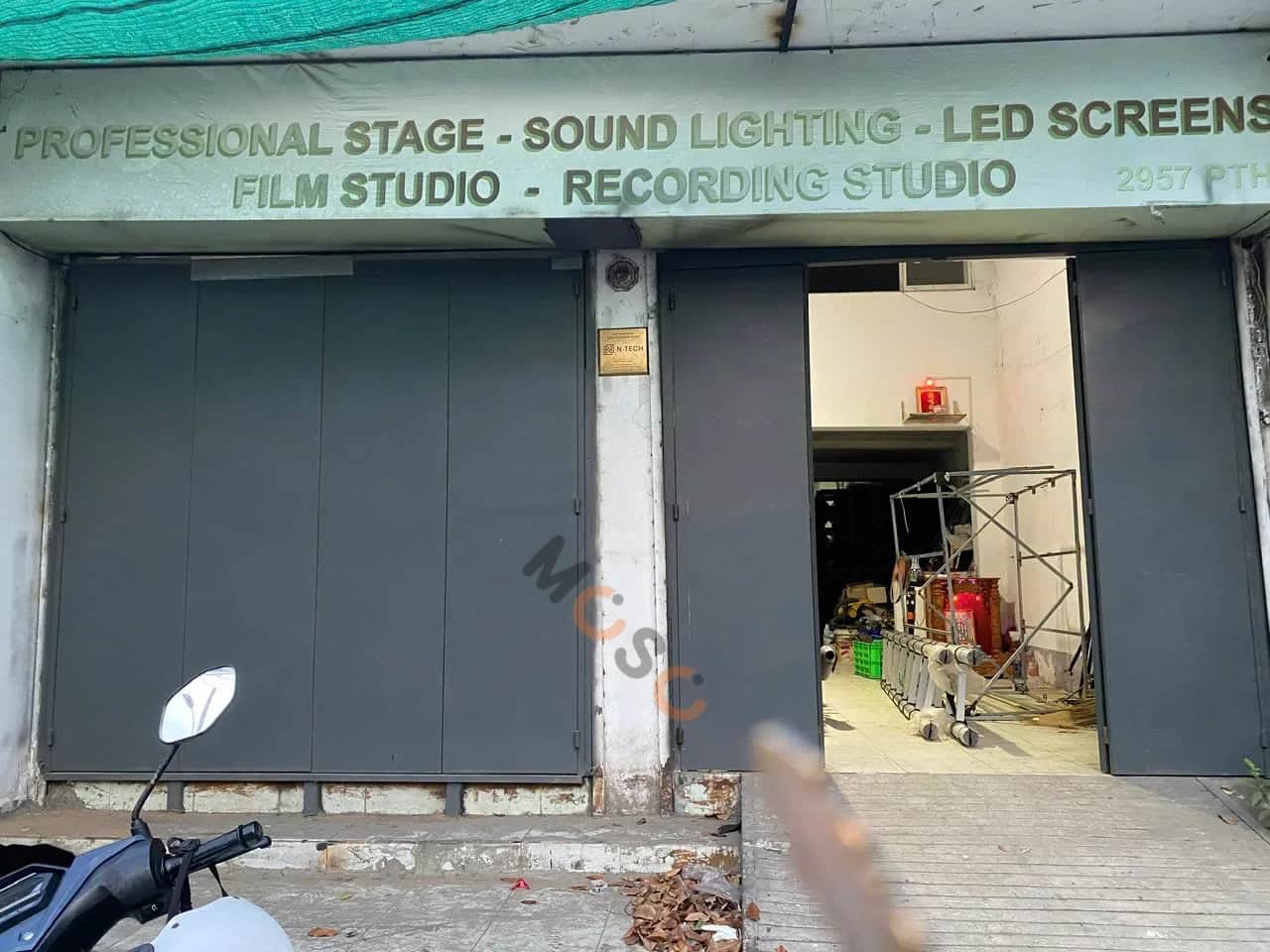 Main image