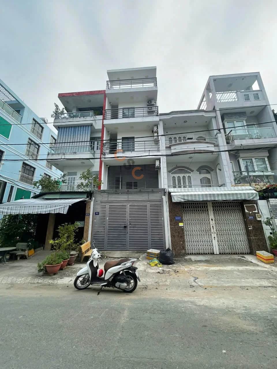 Bán nhà mặt tiền đường số 4 Quận Bình Tân, TP.HCM – 13 phòng ngủ, giá 11 tỷ