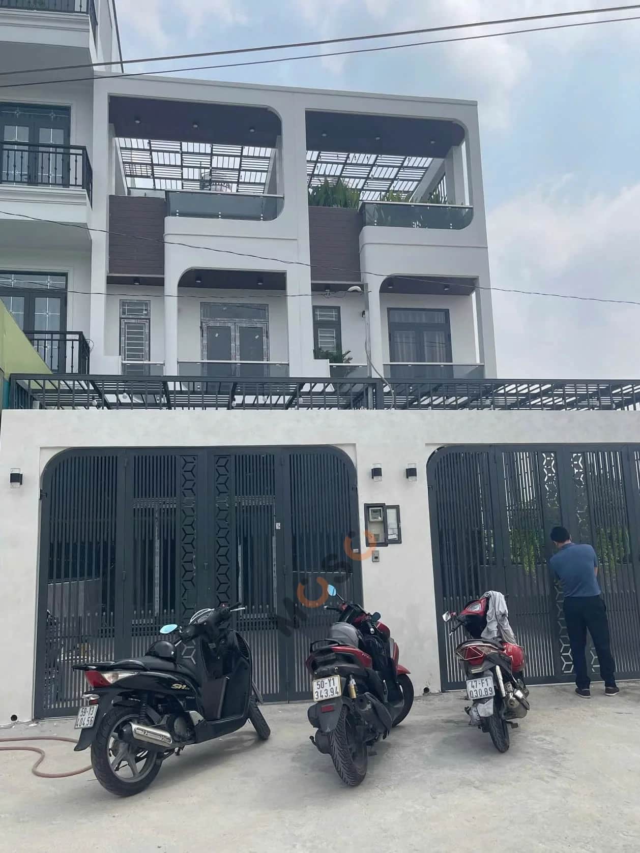 Bán nhà hẻm Hà Huy Giáp Quận 12, TP.HCM – 3 phòng ngủ, giá 6.4 tỷ Bán nhà hẻm Hà Huy Giáp Quận 12, TP.HCM – 3 phòng ngủ, giá 6.4 tỷ