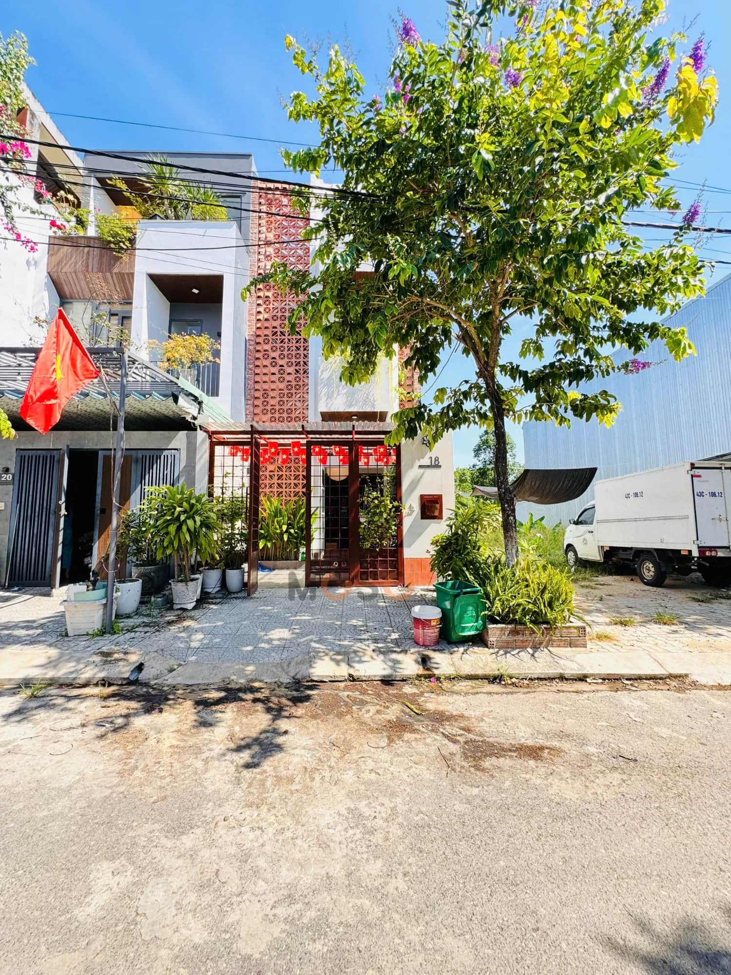 Bán nhà mặt tiền Phước Tường 4 Quận Thanh Khê, TP. Đà Nẵng – 3 phòng ngủ, giá 5.8 tỷ Bán nhà mặt tiền Phước Tường 4 Quận Thanh Khê, TP. Đà Nẵng – 3 phòng ngủ, giá 5.8 tỷ
