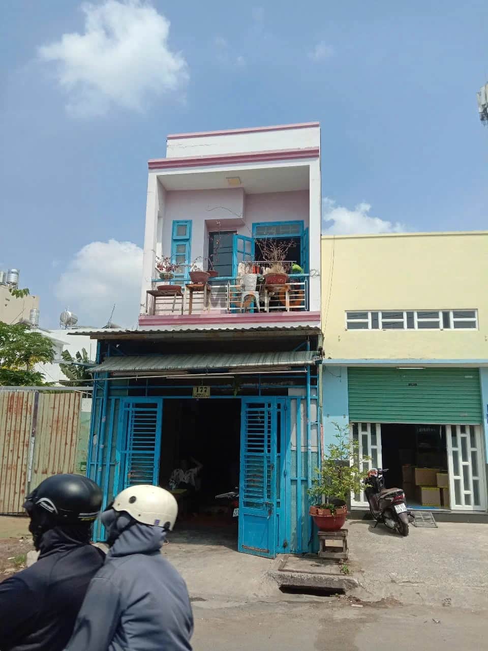 Main image